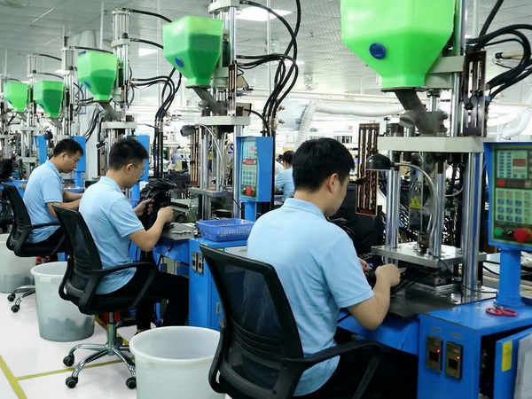 Precision Fabrication & Molding