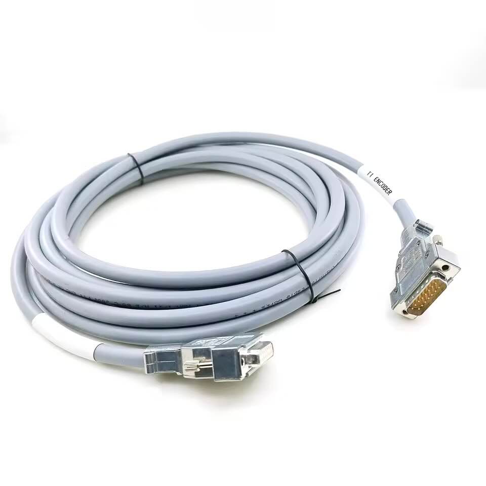 Industrial DB15 male-to-female wire harness featuring high-flex Igus Chainflex cabling for continuous motion automation.