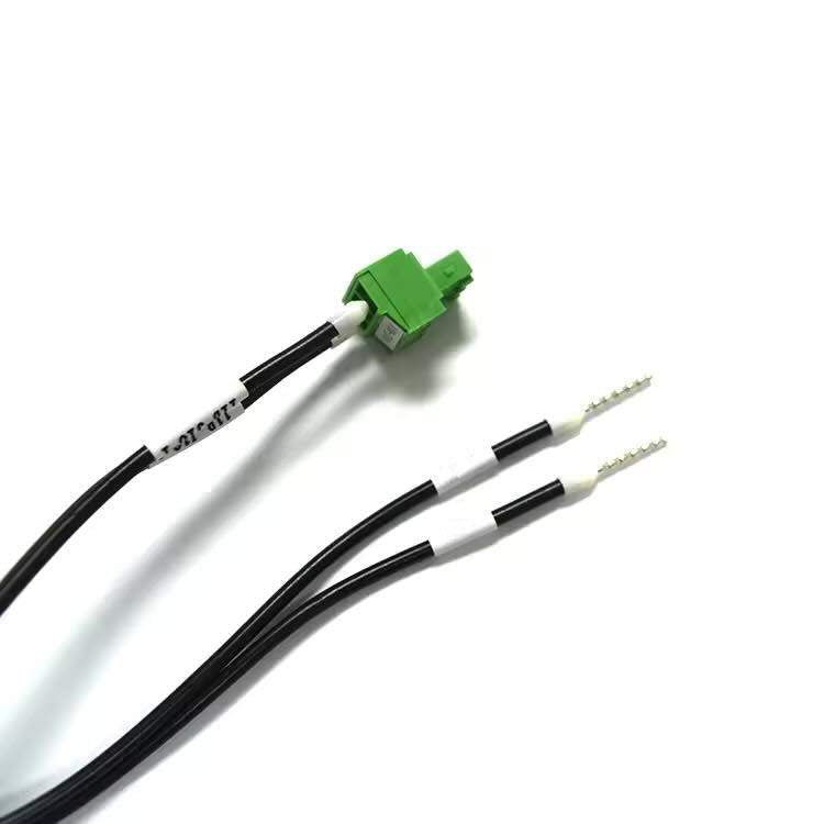 Detail view of labeled wire ends (31-1, 31-5) on custom 22AWG battery monitoring cable.